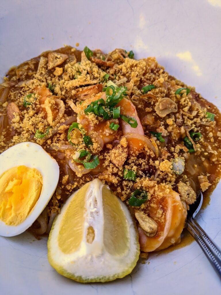 Pancit Luglug, Photo courtesy of Purple Yam ‘s devoted customer Catherine Colton