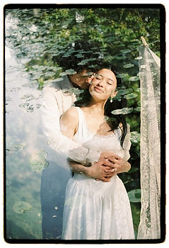 Couple, double exposition argentique 35mm, photographe de mariage Caroline Marchante