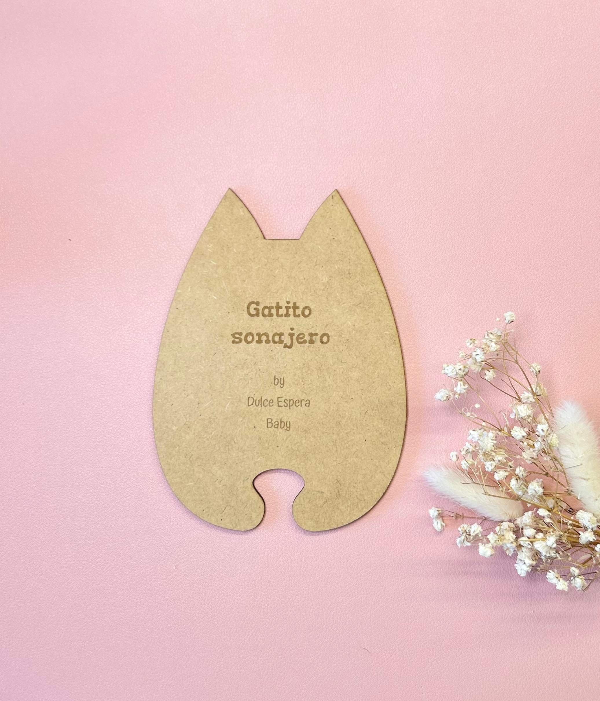 Patrón gatito sonajero