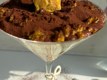 Veganes Karottenkuchen -Tiramisu — das Dessert das heuer auf meinem Osterbrunch alle sprachlos macht