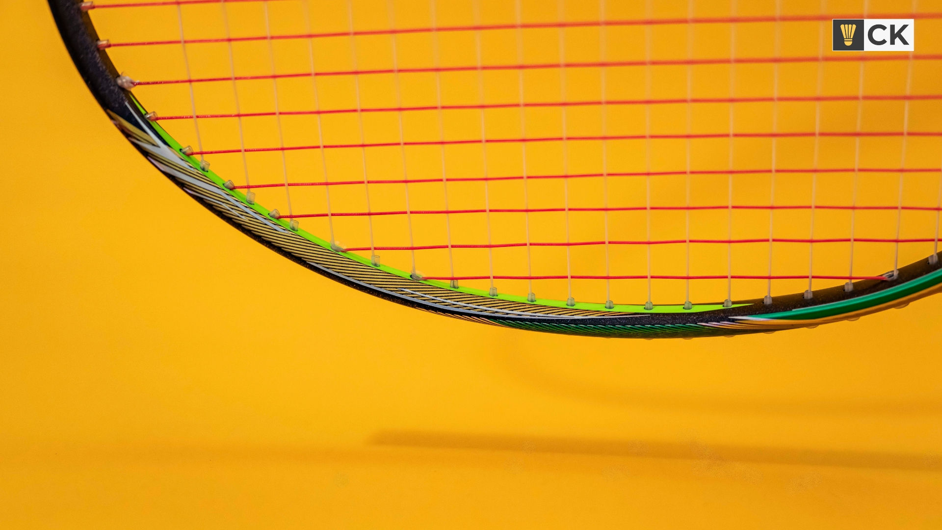 HNDRD Hyfonic 7 badminton racket
