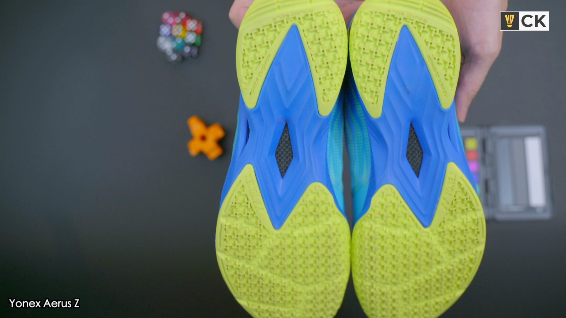 Yonex Aerus Z badminton shoes