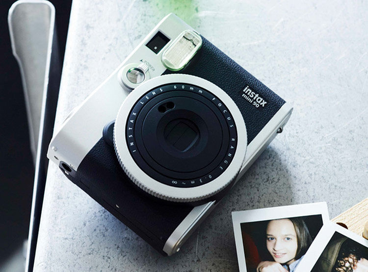 Thumbnail: FUJIFILM CAMARA INSTANTANEA INSTAX MINI 90 NEOCLASIC CON 10 LAMINAS - NEGRO