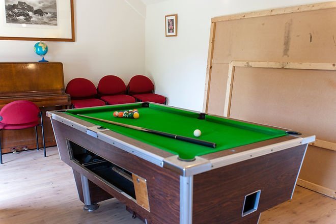 games room pool 2.jpg