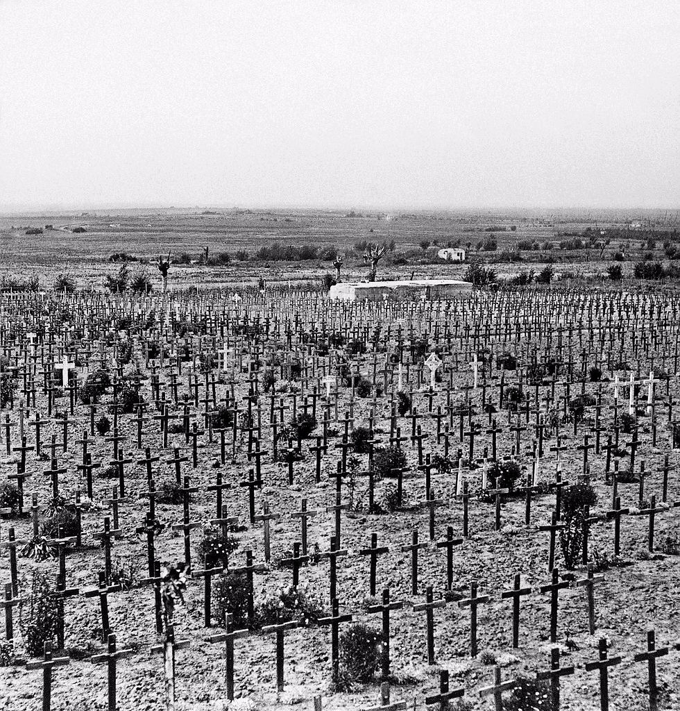 Rows of wooden crosses marking soldiers' graves at Tyne Cot Cemetery near Passchendaele in 1918.