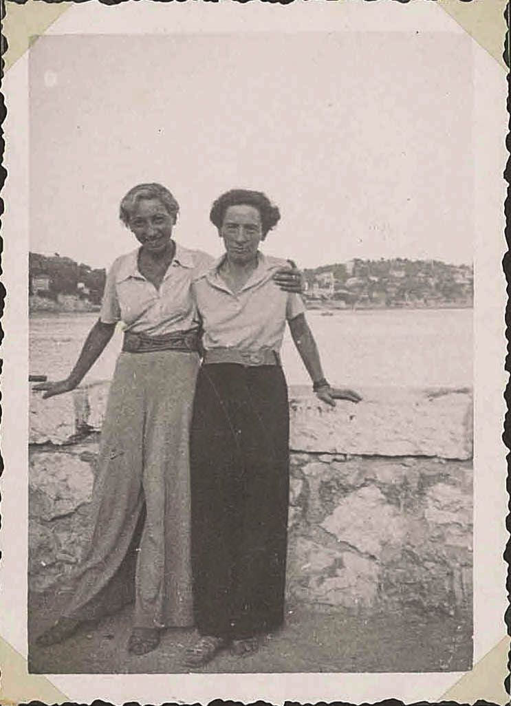 Eve Adams and Hella Olstein Soldner in France