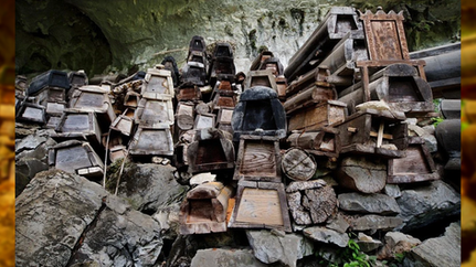 Coffins in the Clouds: The Ancient Burial Traditions of Guizhou’s Cave Tombs
