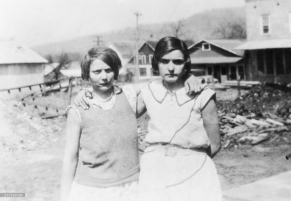 Victoria Price (left) and Ruby Bates (right) in 1931