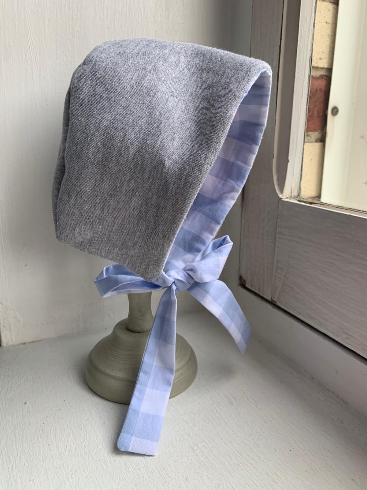 Béguin garçon,T6/12mois, gris et carreaux bleus/blancs