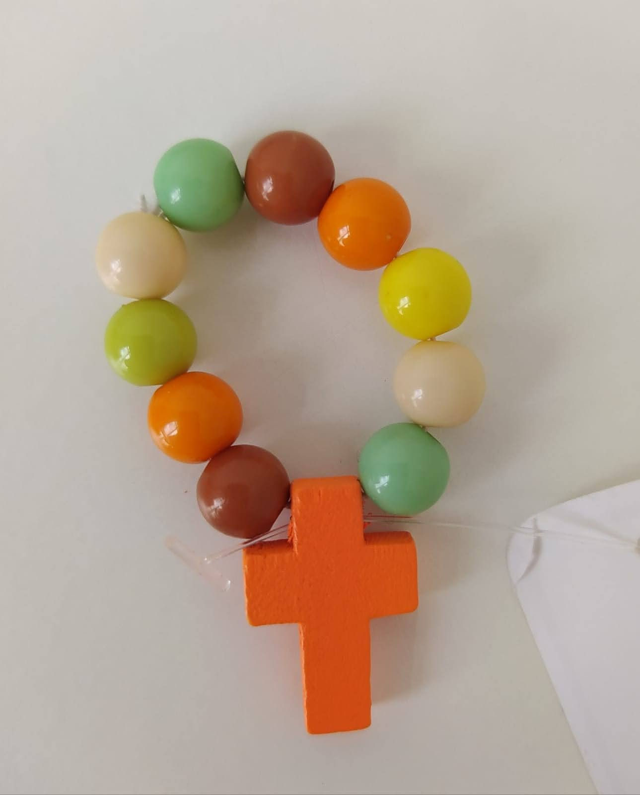 Dizainier multicolore croix orange