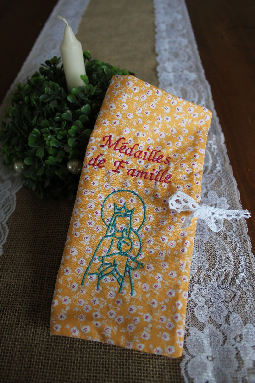 Pochette pour médailles de baptême