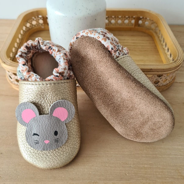 Miniature : Chaussons personnalisés antidérapants en cuir véritable.