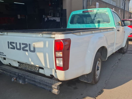 NOW STRIPPING 2024 ISUZU DMAX WHATSAPP 0795613647 OR CALL 0314650001.
