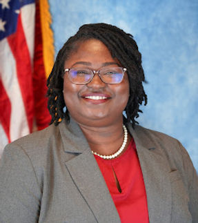 crowell's headshot - Amber-Lea Crowell.jpg