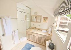 BB416 Bathroom