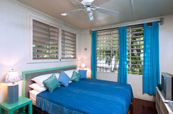 BB331 King-bedded Guestroom