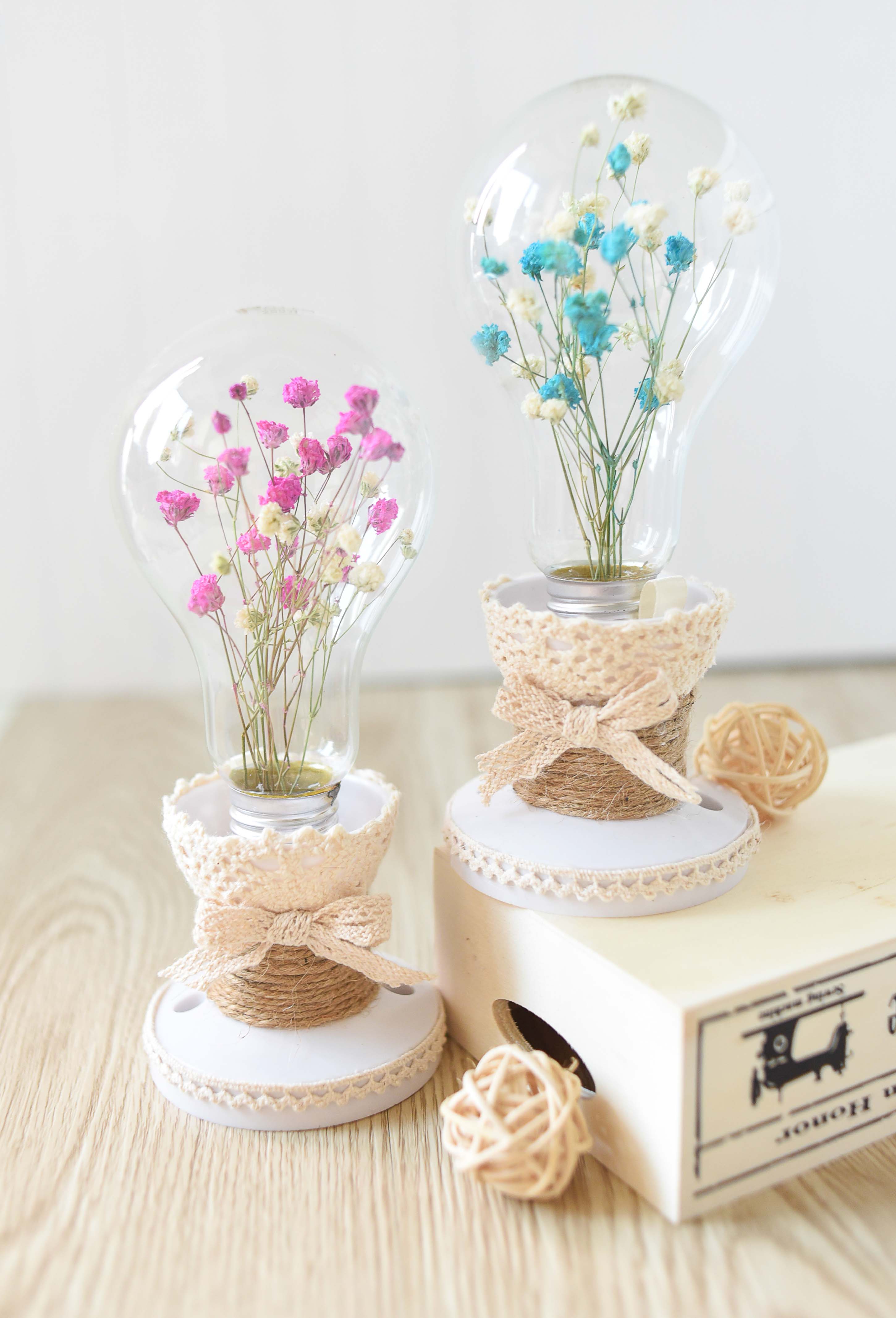 Lightbulb Flowers