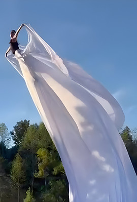 Sway Pole Performer in Nashville Tennessee at event