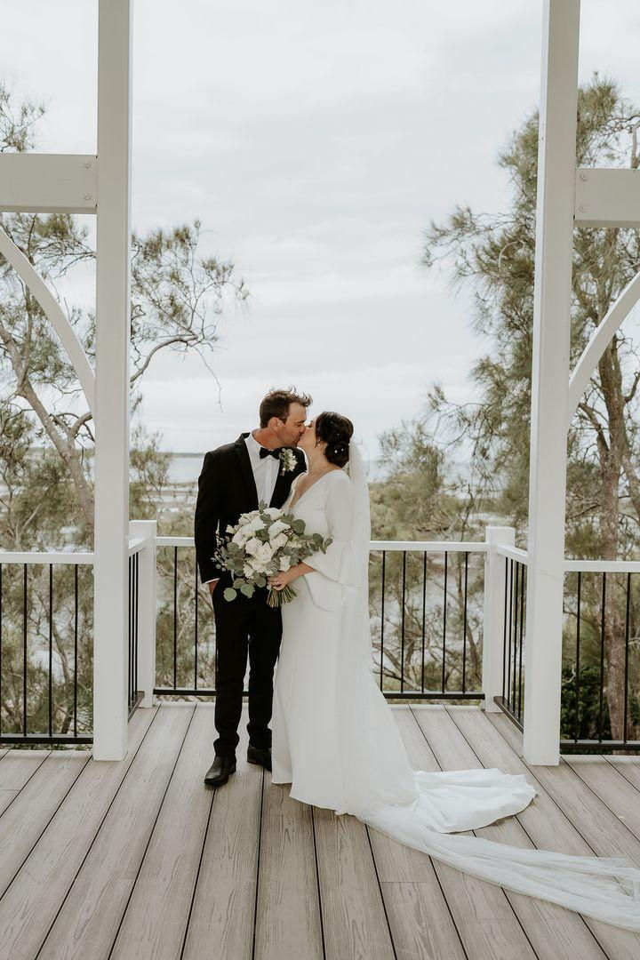 300cm Cathedral length Pearl Veil in Off-white