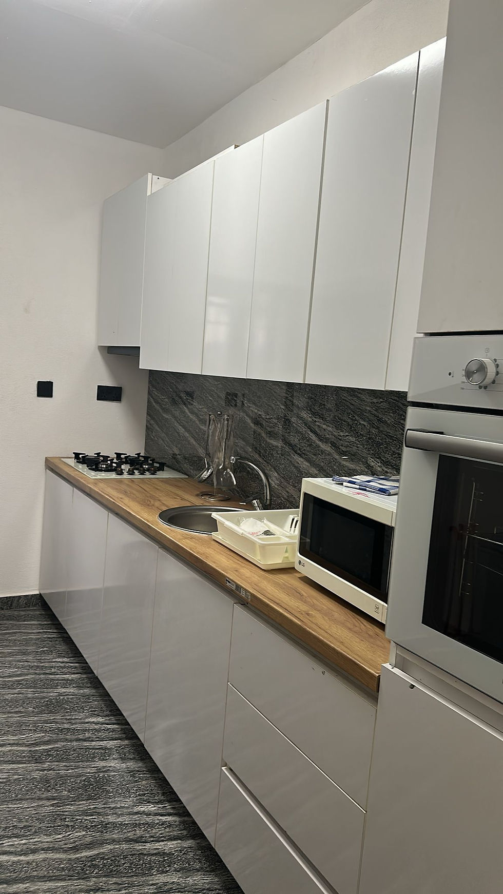H100 kitchen 1