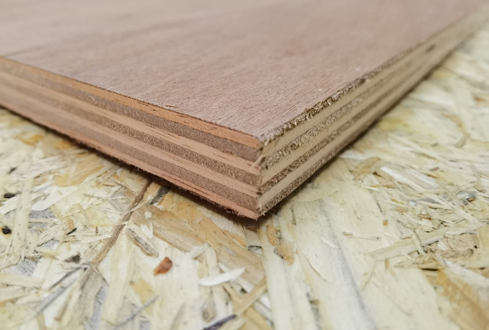 印尼環保芯細芯板 (六分) 4' x 8' / 1.2m x 2.4m