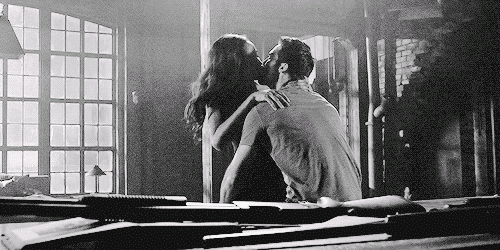 V Love Gif 1.gif