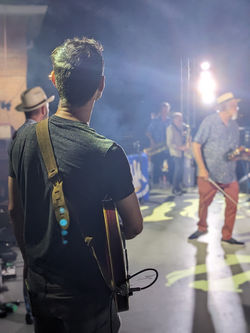 PXL_20230930_010820603.PORTRAIT