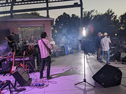 PXL_20230930_000404464