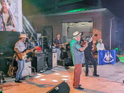 PXL_20230930_013721199.PORTRAIT