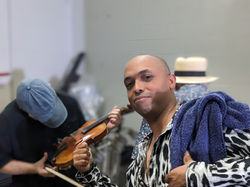 PXL_20230930_013249184.PORTRAIT