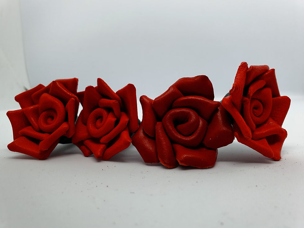 Miniatura: Rosas de cuero natural (Llaveros)