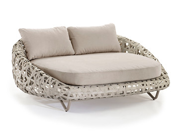 CURL Double Daybed, no canopy.jpeg
