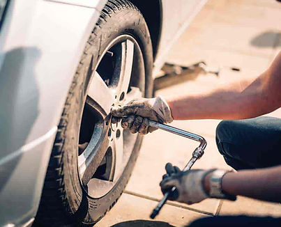 Emergency-Roadside-Tire-Service