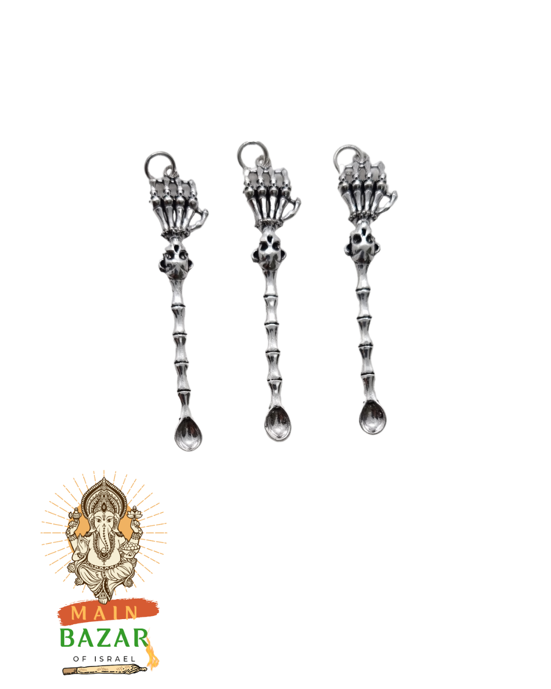 שלושה שרשראות כסף בצורת גולגולת