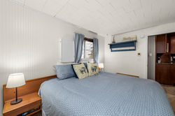 JTPhotography - 24312 Saddle St - Interior Winter - 014