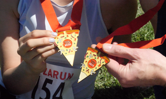 Connectable medals