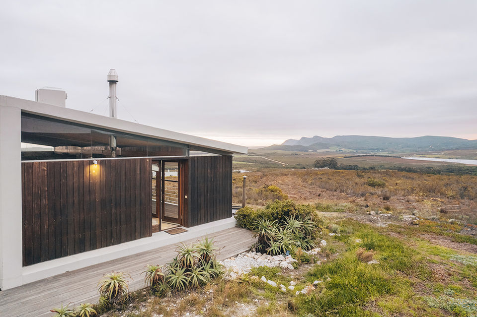 Farm215-FYNBOS_OUTSIDE3.jpg
