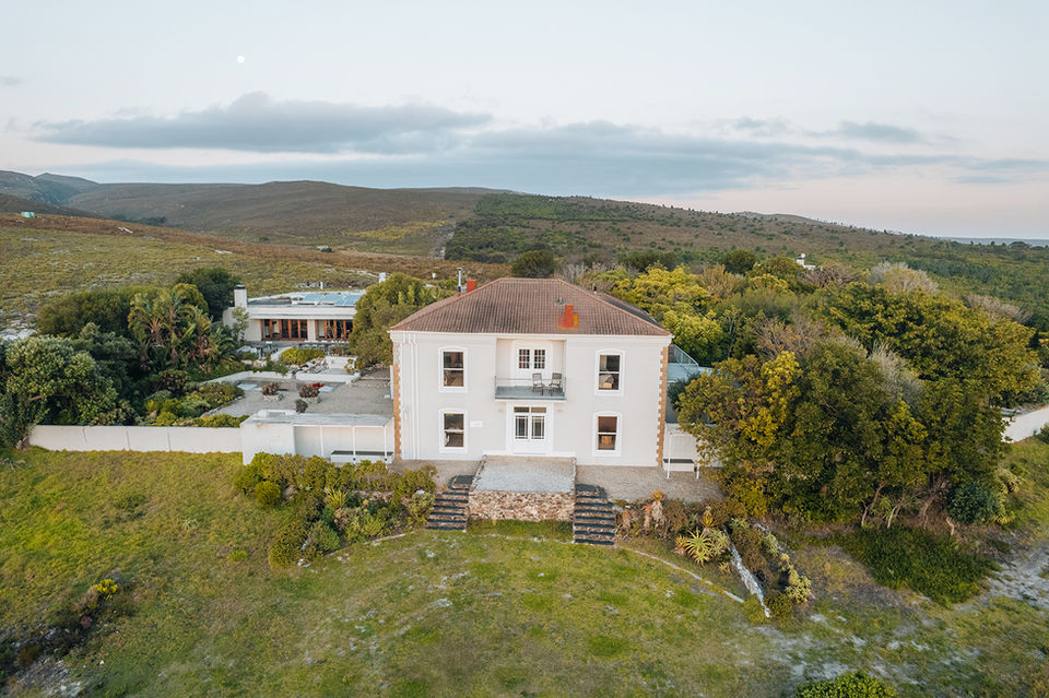 Farm215-FYNBOSHILL_BUILDING.jpg