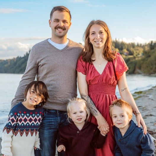 Familysupport-client-photo-Deverill Family.jpeg