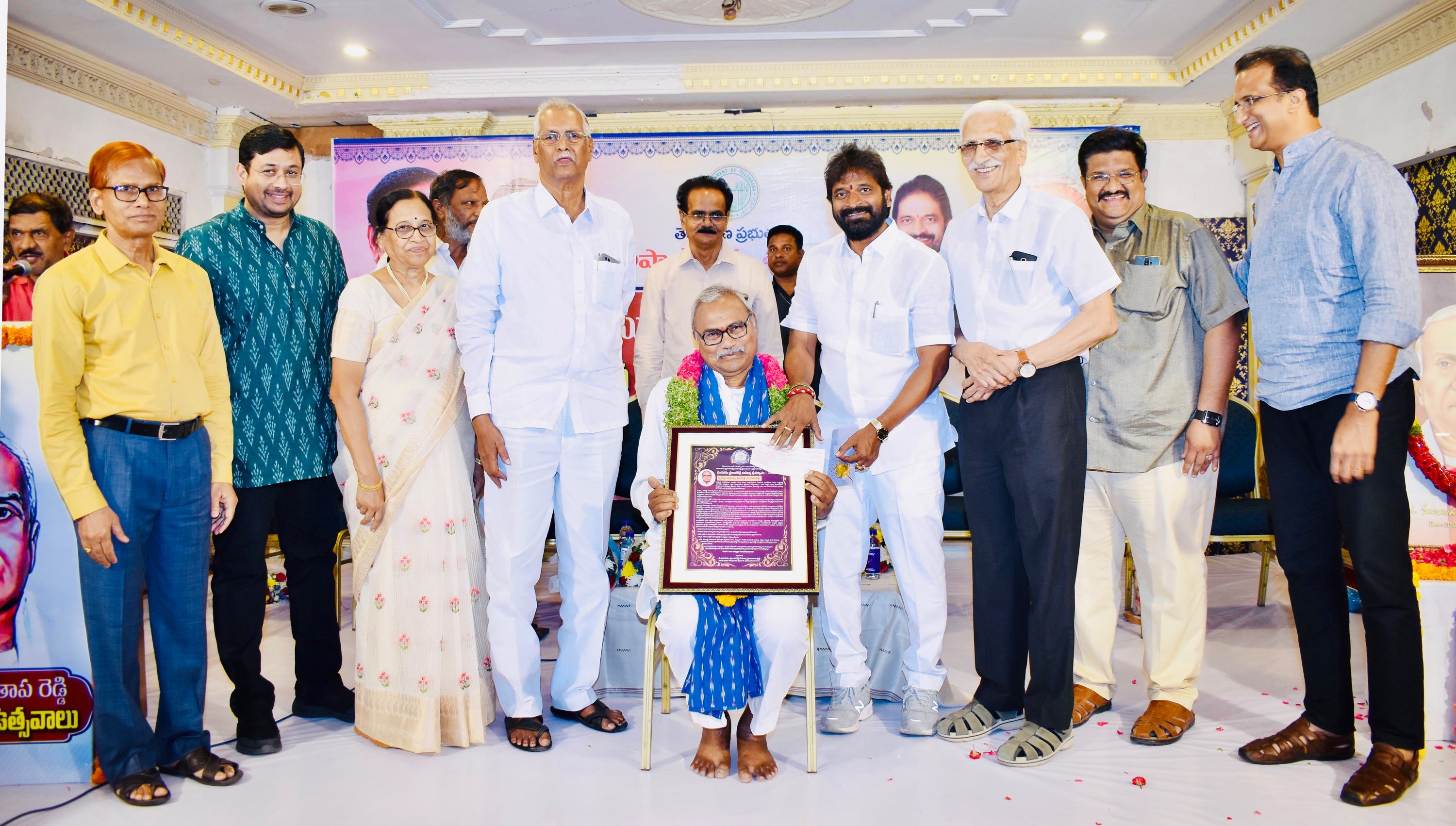 సురవరం ప్రతాపరెడ్డి జీవిత చర్రిత నేటి సమాజానికి తెలియజేయాల్సిన అవసరం ఉంది :మంత్రి వి.శ్రీనివాస్ గౌడ్