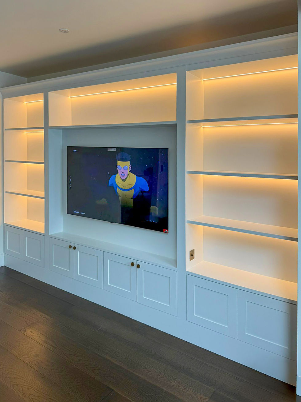 Traditional Shaker Media Wall with Bespoke Storage in Surrey