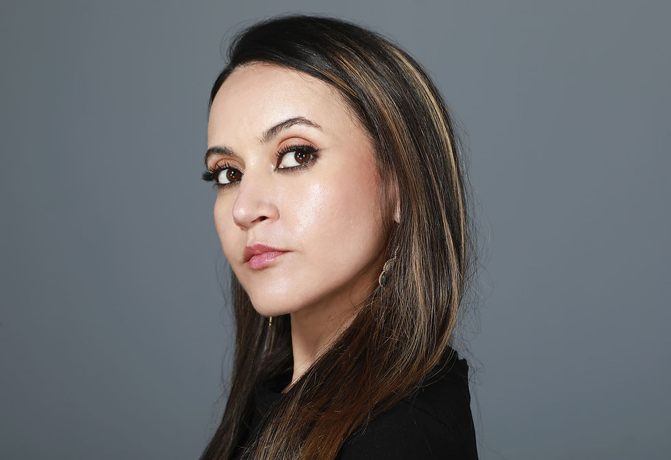 JUANITA CETINA book 2023 por GC 4680