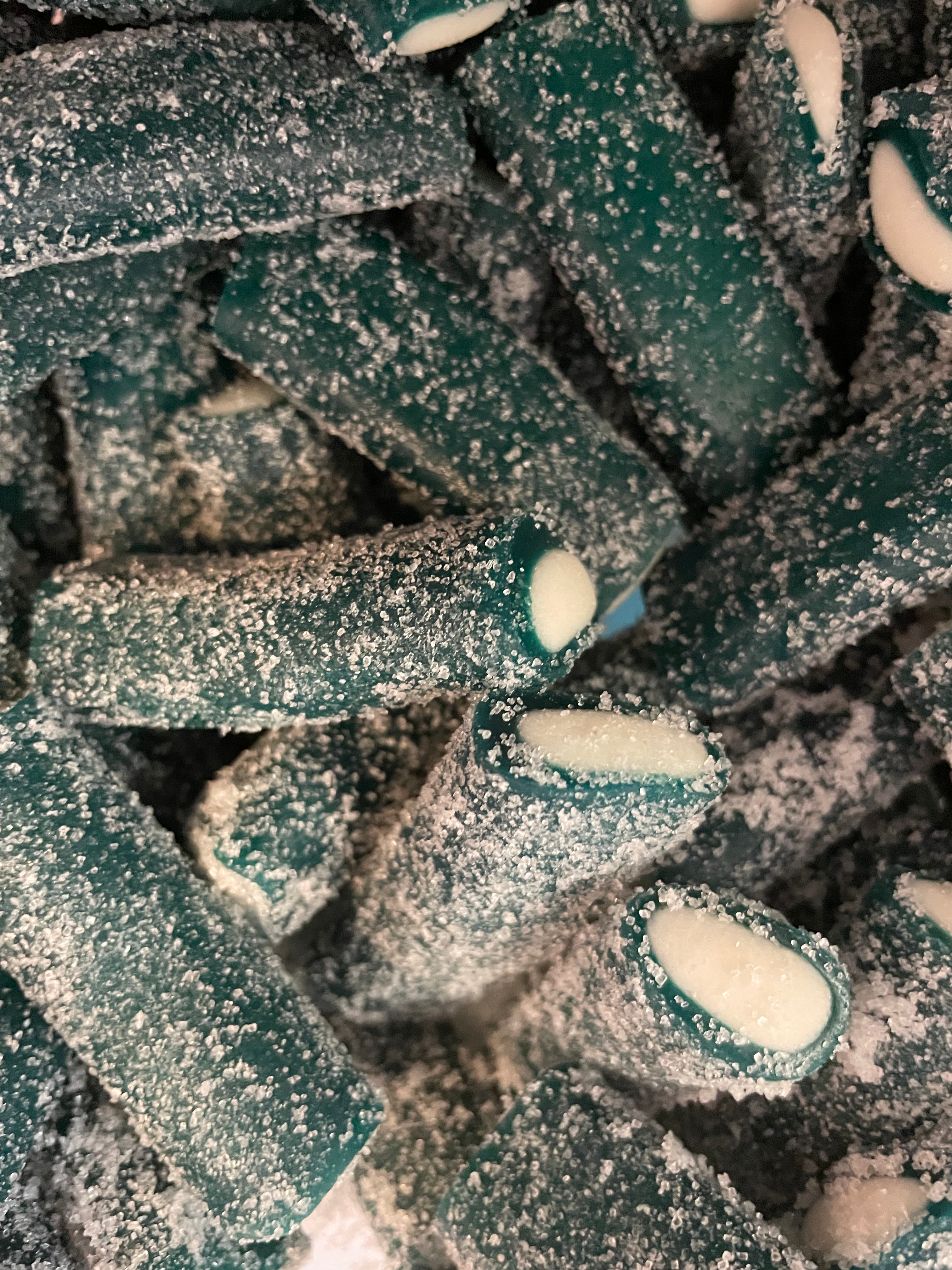 Sour Blue Raspberry Blow Pipes 100g