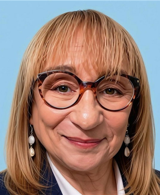 Evelyn Castillo-Bach, candidate photo