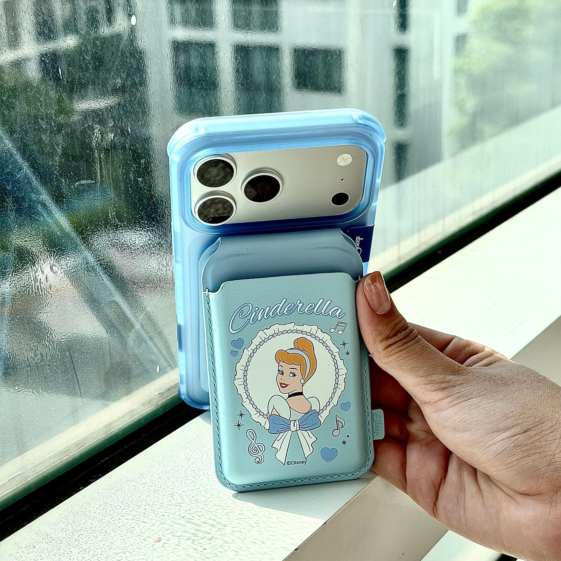 wallet stand phone accessories ใช้คู่เคส disney princess iphone samsung case ไอโฟน ซัมซุง เจ้าหญิง ดิสนีย์ โบว์ ที่ใส่บัตรแปะมือถือ เคสใส่บัตร พับ กาง ตั้งได้ card holder โทรศัพท์ cinderella ซินเดอเรลล่า สีฟ้า 