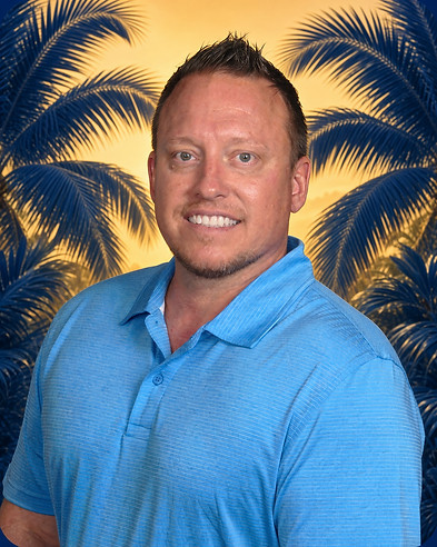 new photo of me with gold and palm trees.jpg