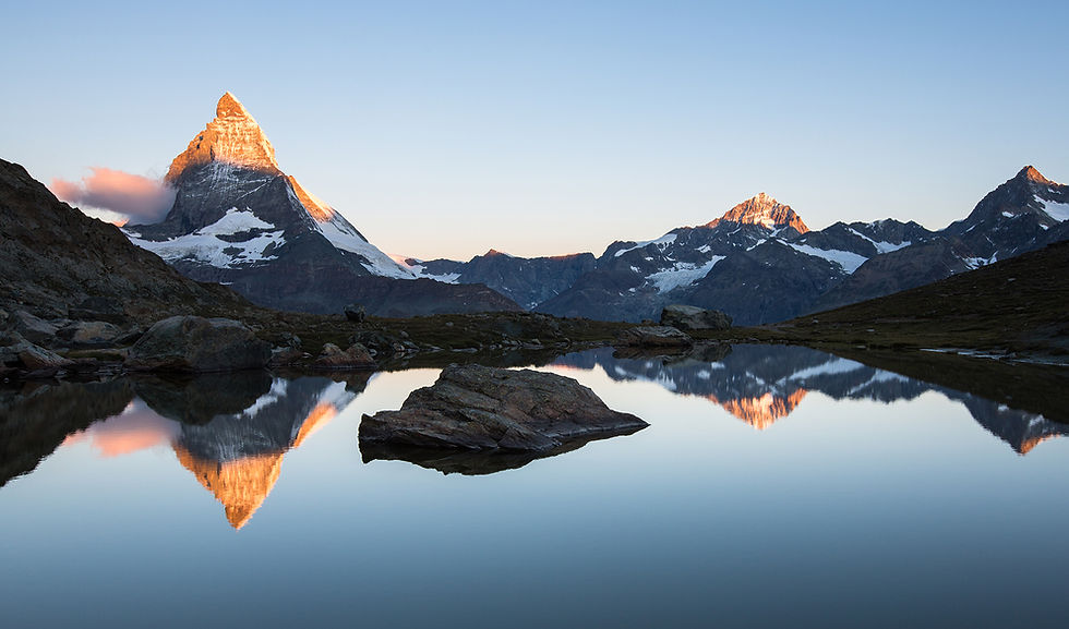 Sunrise on Matterhorn from Riffelsee