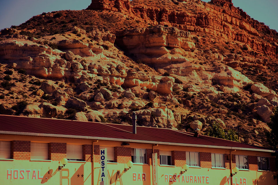 hostal rocas.jpg