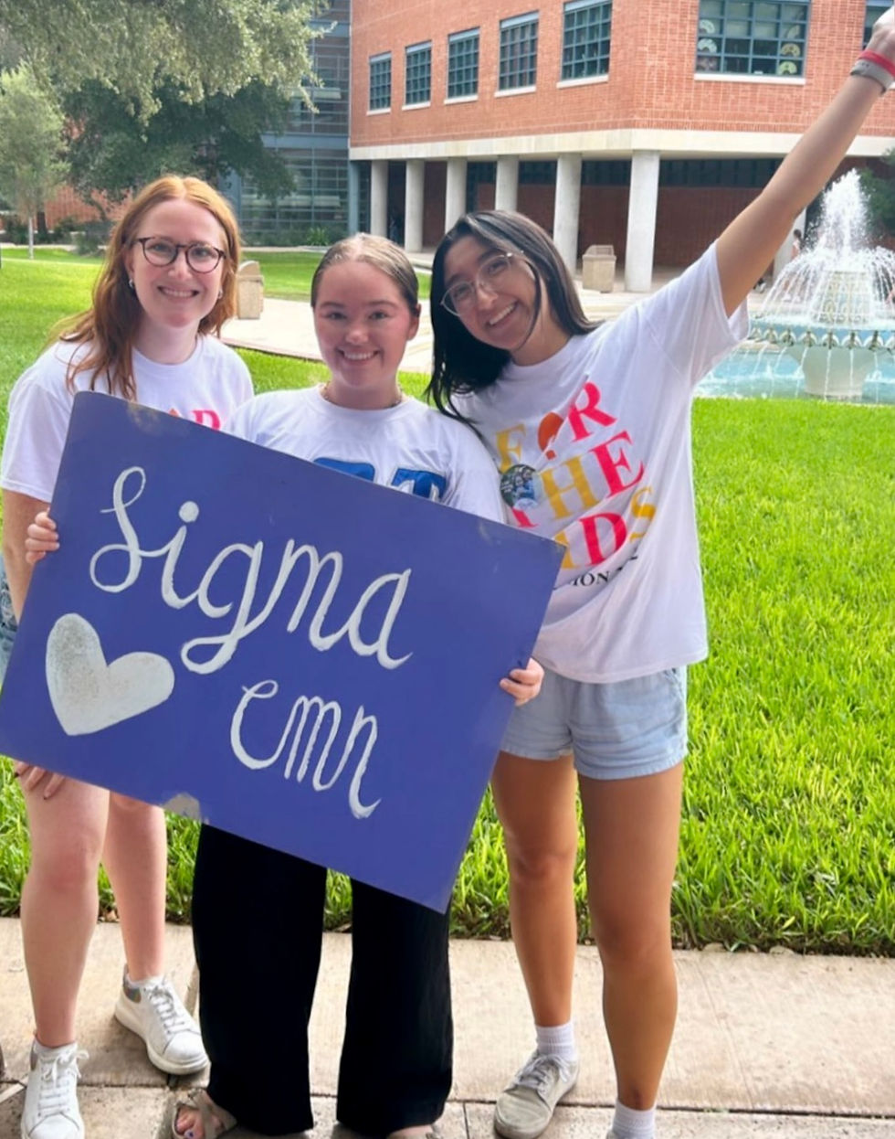 Trinity University Sorority Sigma Theta Tau Members participating in philanthropic activity.