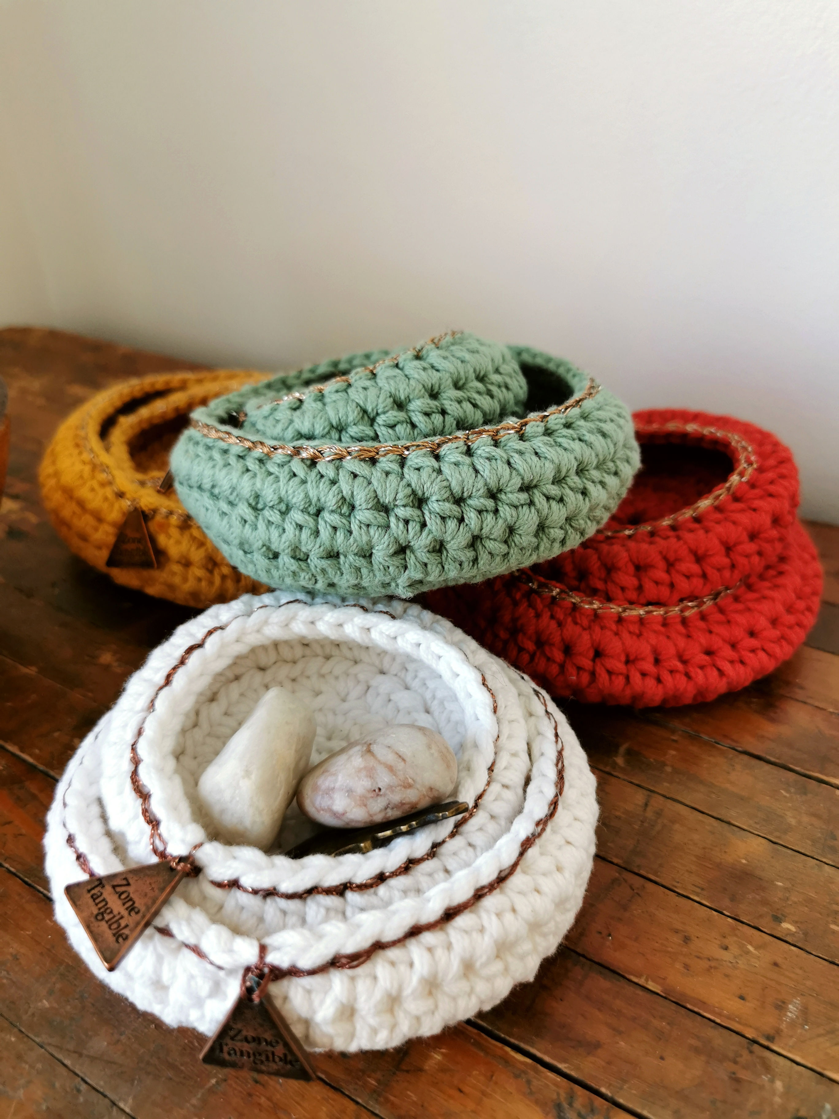 Ensemble de panier vide-poche au crochet en coton et accent cuivre